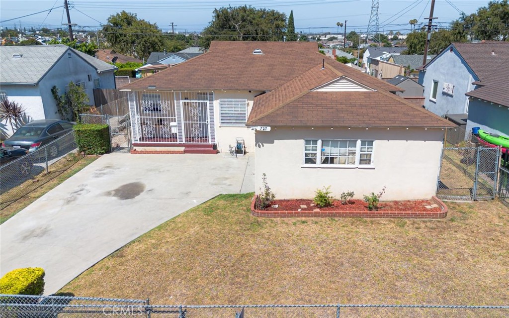 727 S Caswell — photo