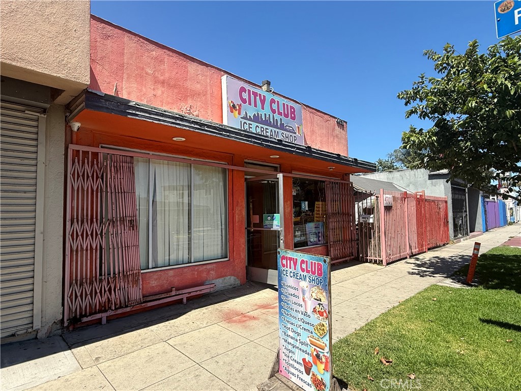4631 E Compton, Compton, CA 90221 — photo 2
