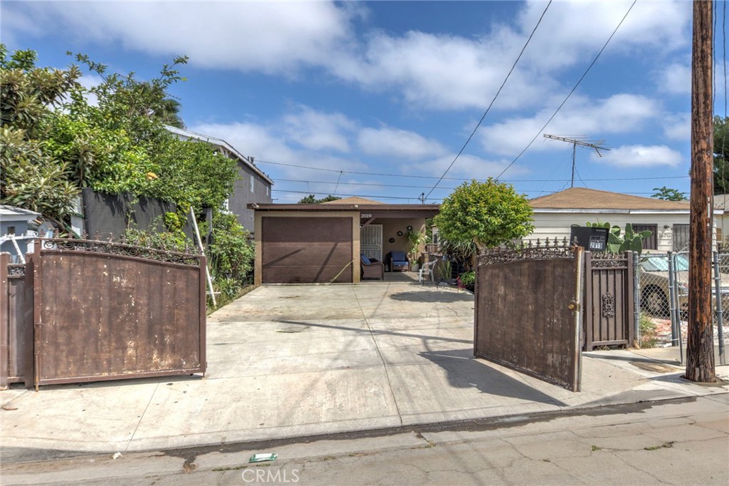 2019 E Shauer, Compton, CA 90222 — photo 3