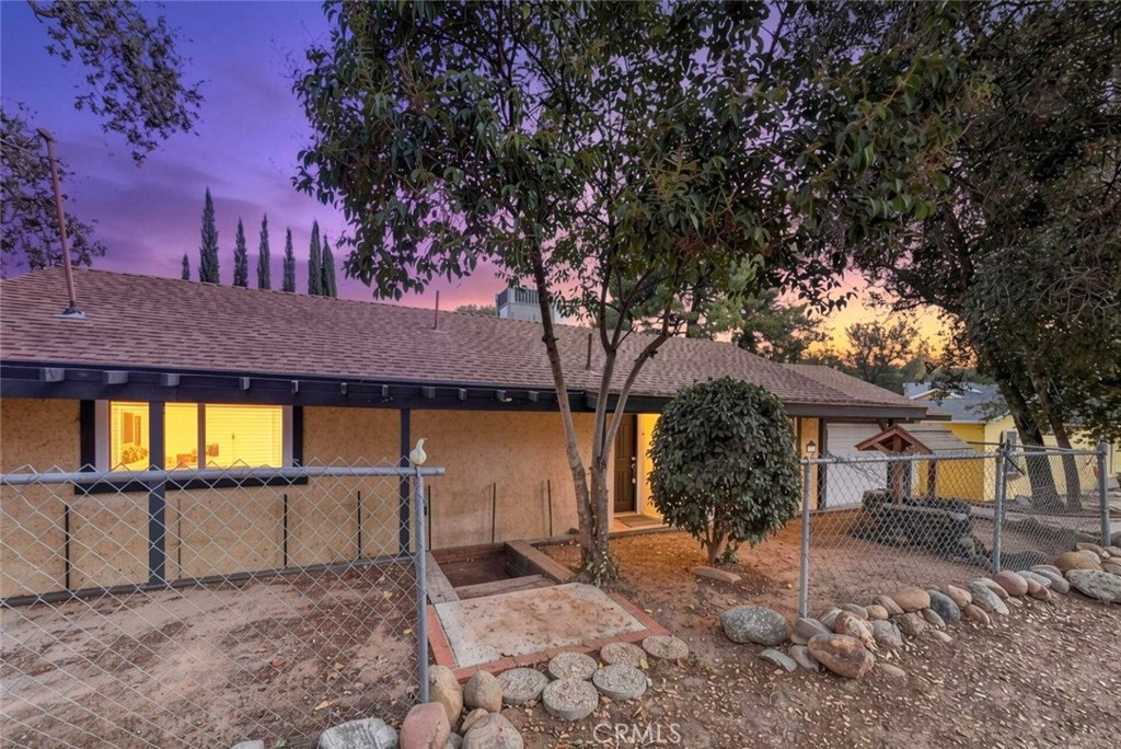 826 Katherine Road — photo
