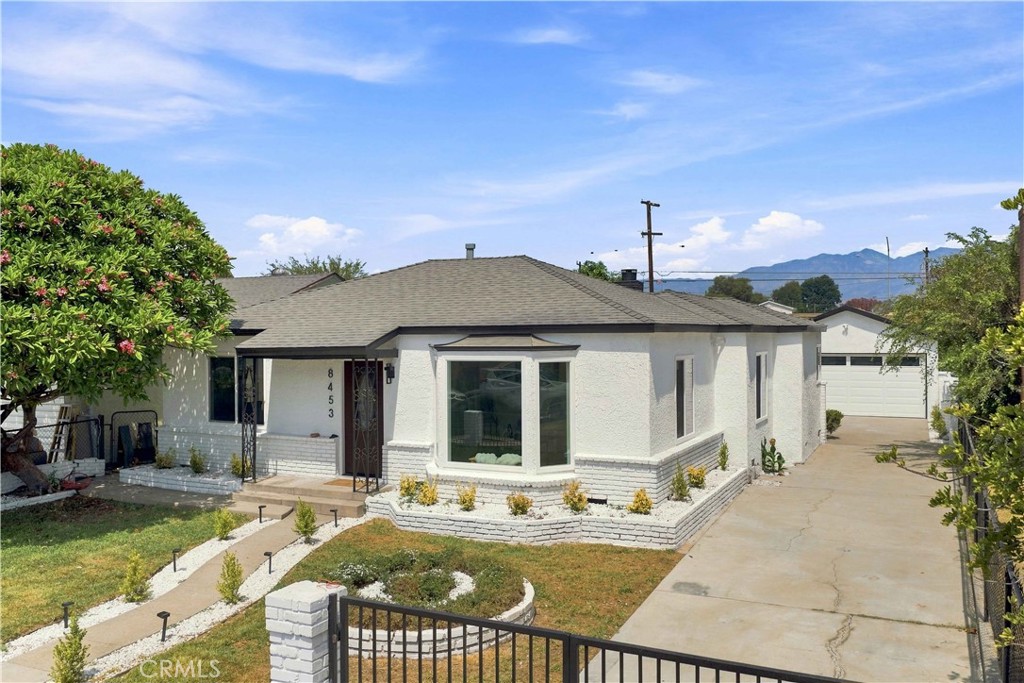 8453 Artson Street — photo
