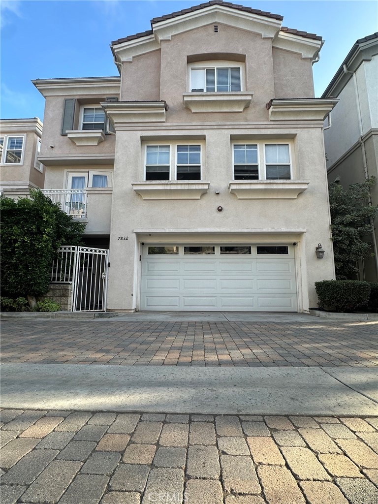 7832 Daisy Circle — photo