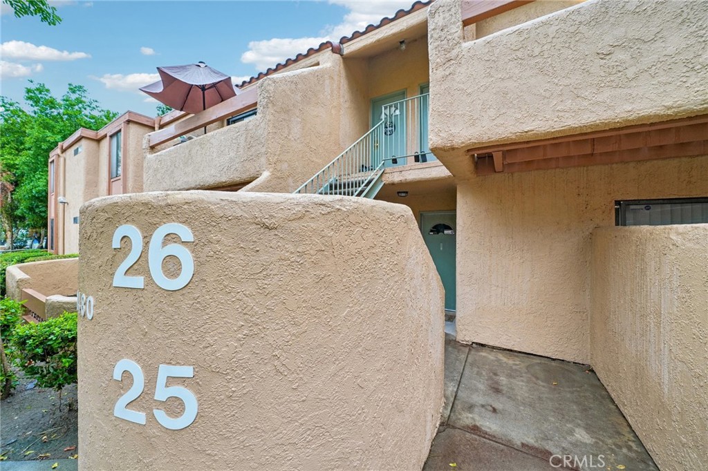 1480 W Edgehill Road Unit 26 — photo