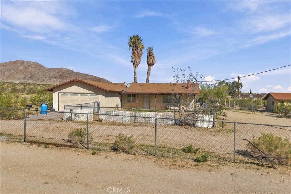 61736 Dennis Avenue — photo