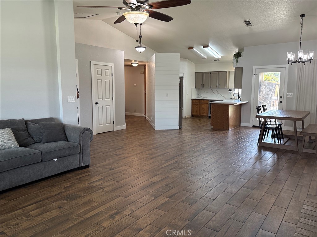 169 Devon Drive, Lemoore, CA 93245 — photo 2