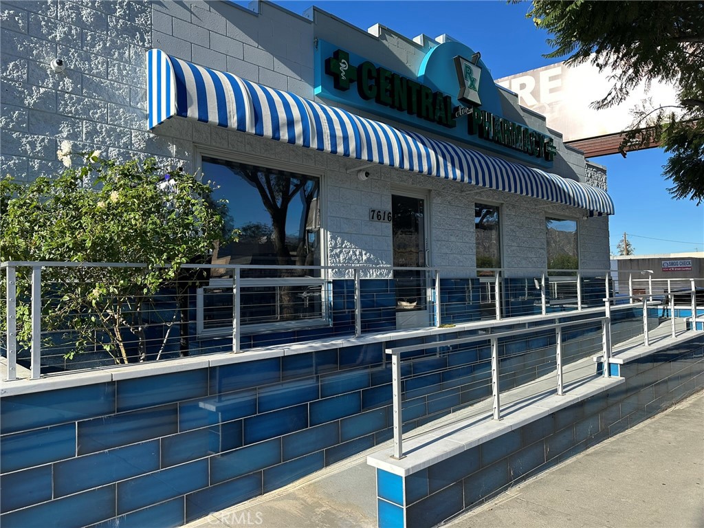 7616 Foothill Boulevard — photo