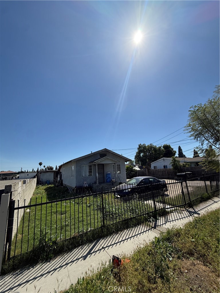 2402 E 126th, Compton, CA 90222 — photo 2