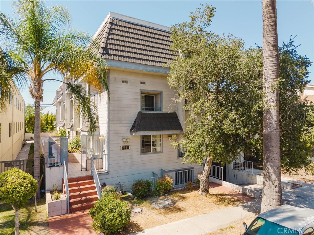 444 Myrtle Street 4 — photo
