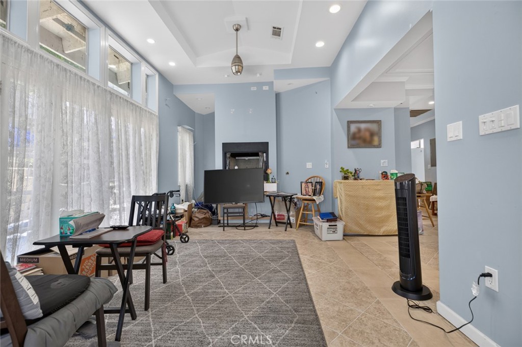 787 Terrace 49 — photo