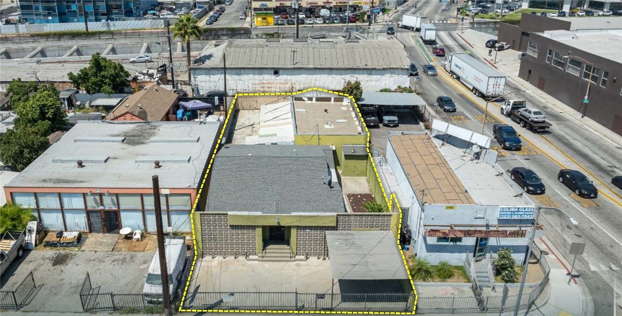 6409 Regent — photo