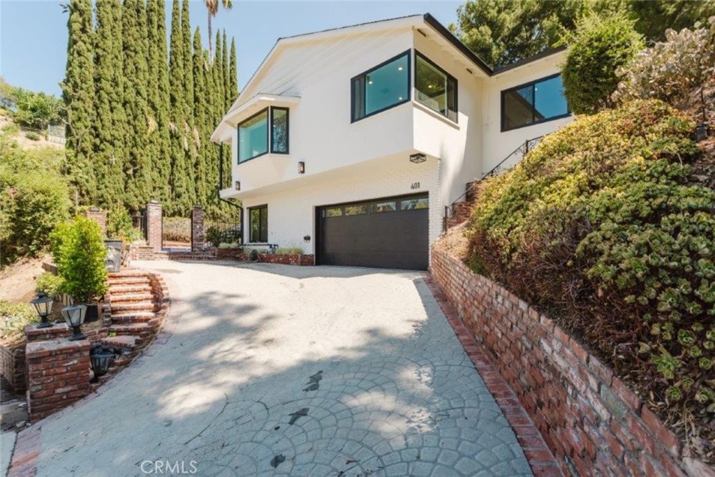 401 Brockmont Drive — photo