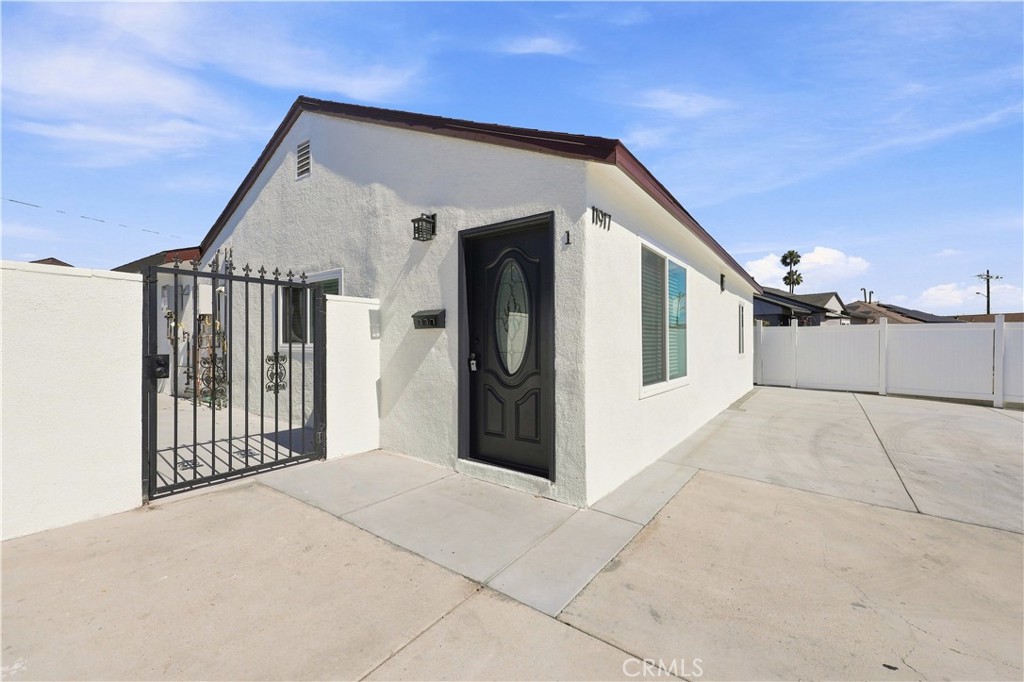11917 Burton Street — photo
