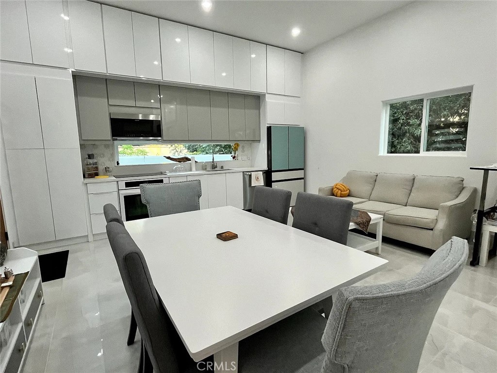 1424 a E Mountain Street — photo