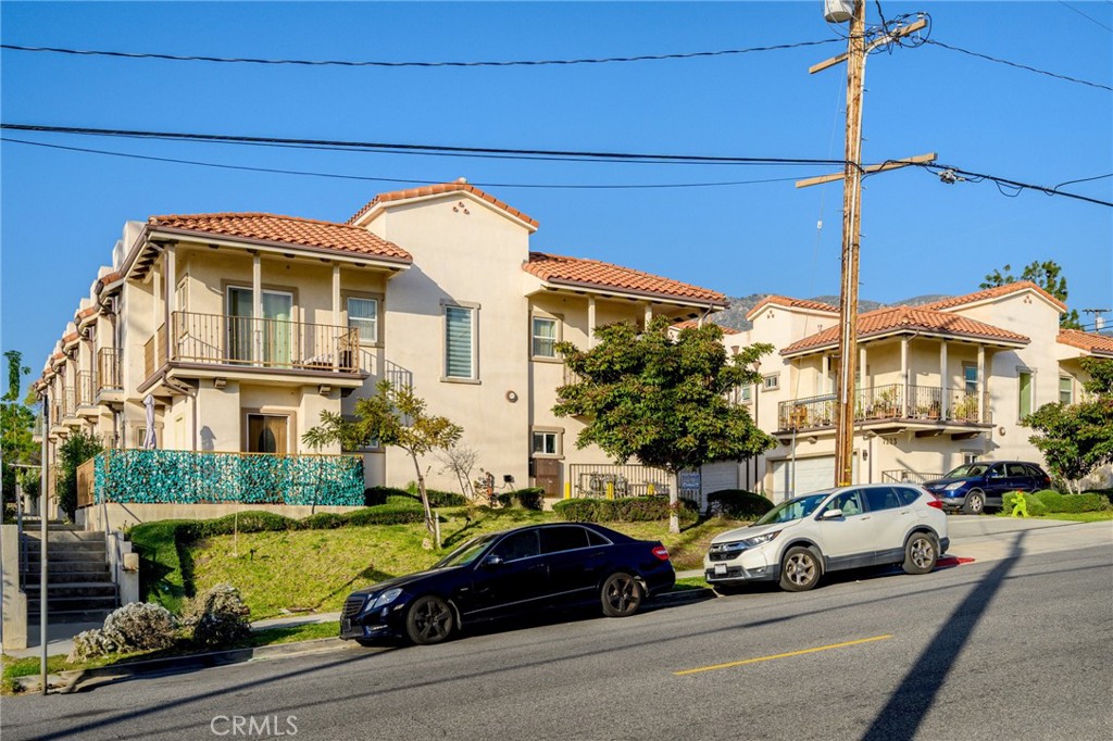 7225 Apperson Street 105 — photo