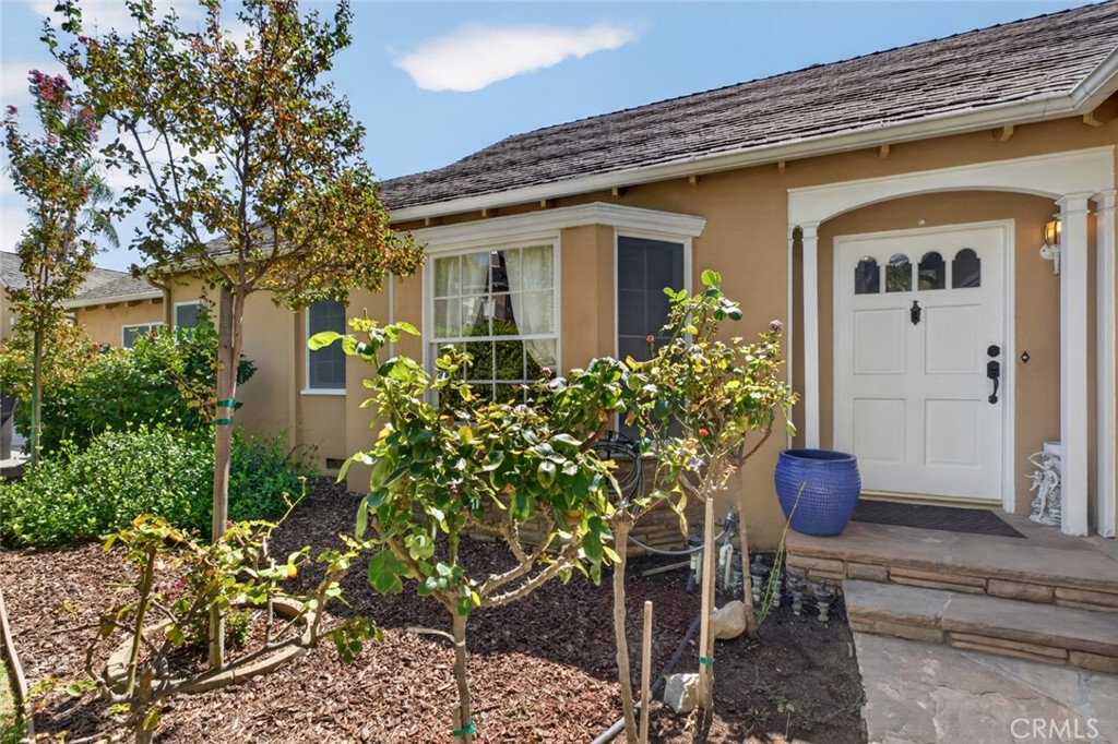 900 E Mountain, Glendale, CA 91207 — photo 2