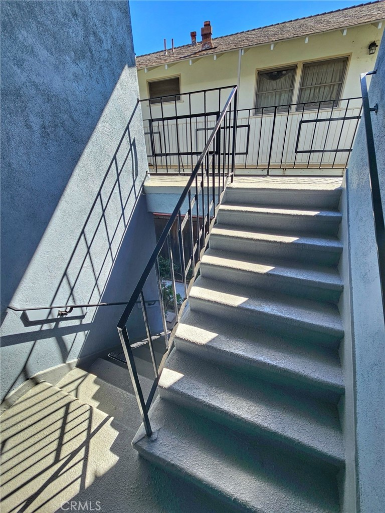 402 E Dryden, Glendale, CA 91207 — photo 3