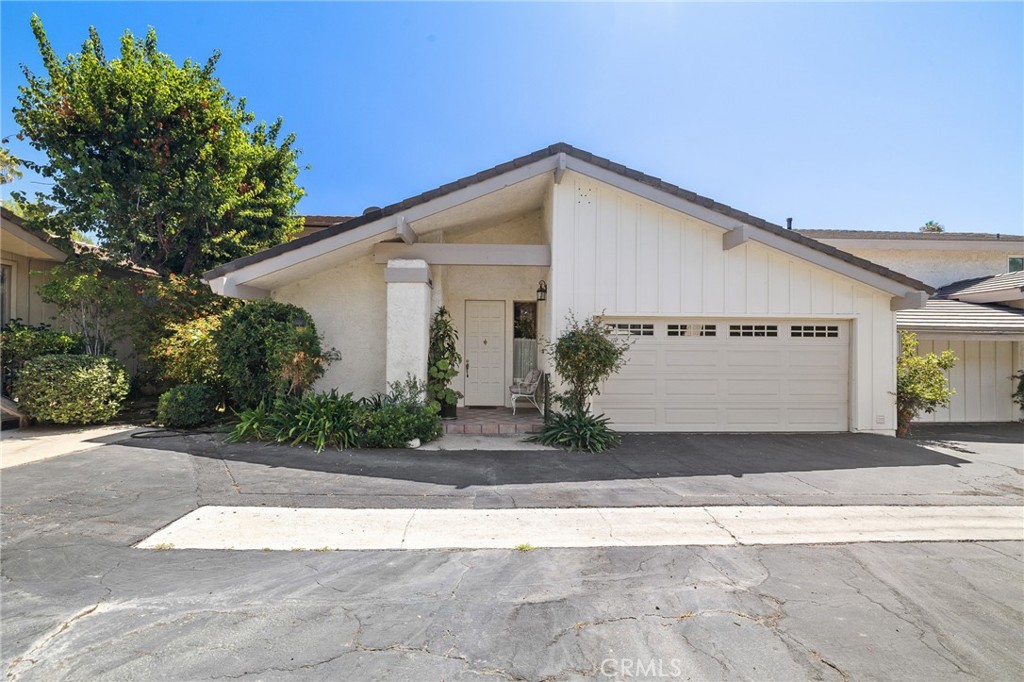 1406 1/2 Valley View Road — photo