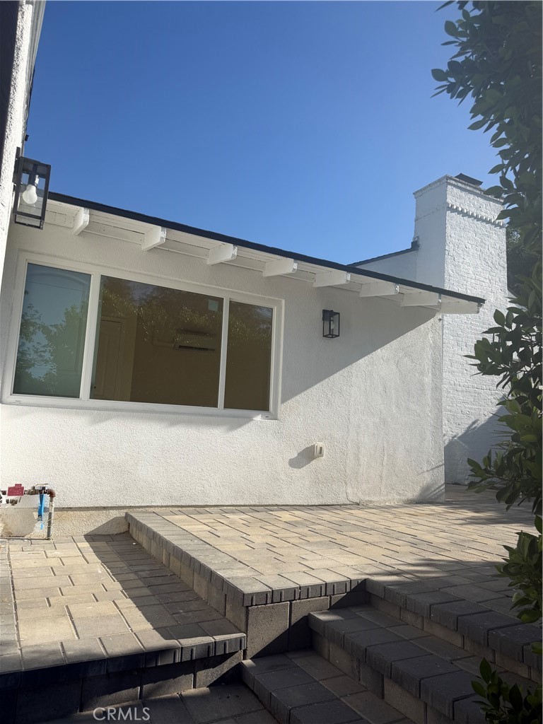 1431 Montgomery B — photo