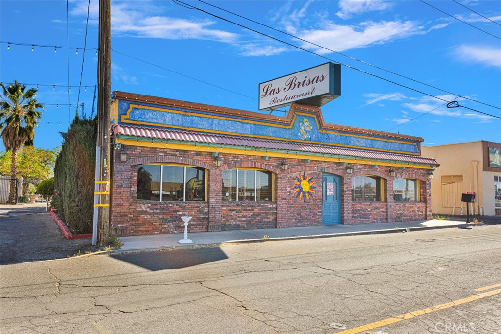21919 US Highway 18 — photo