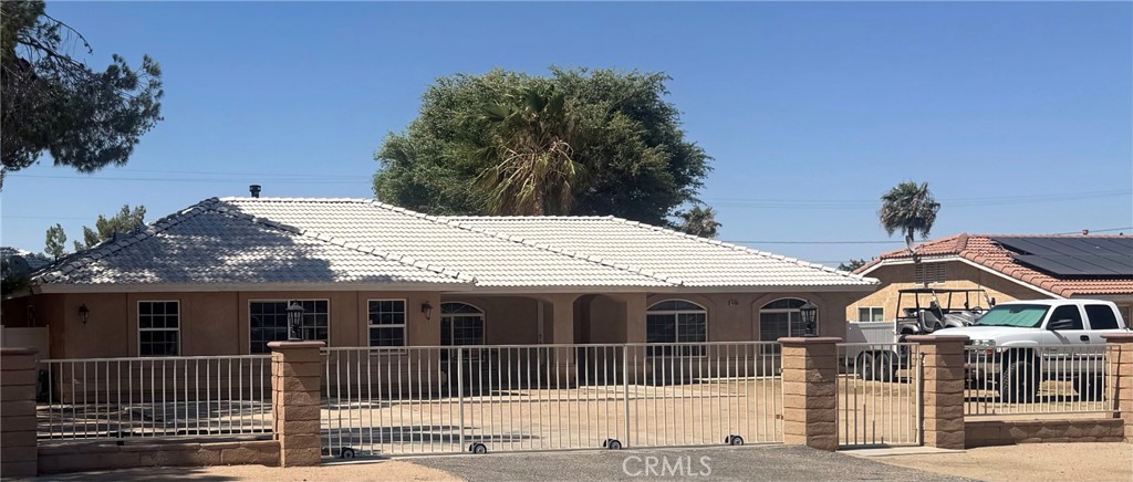 14800 Maricopa — photo