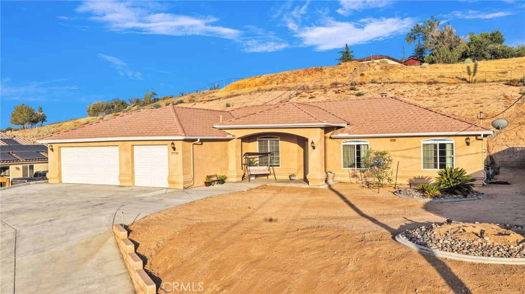 17725 Bangor — photo