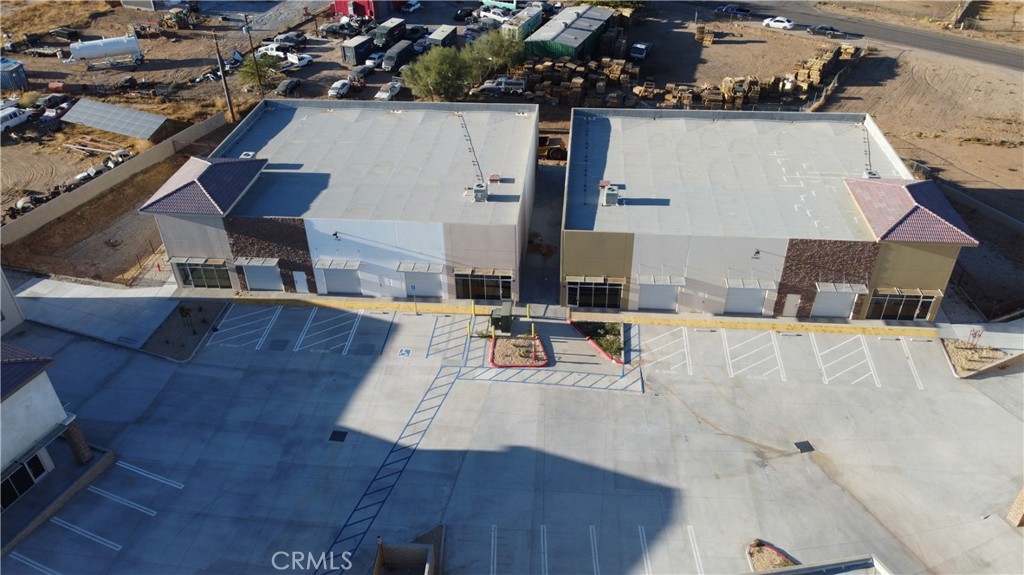 17380 Darwin Avenue B — photo