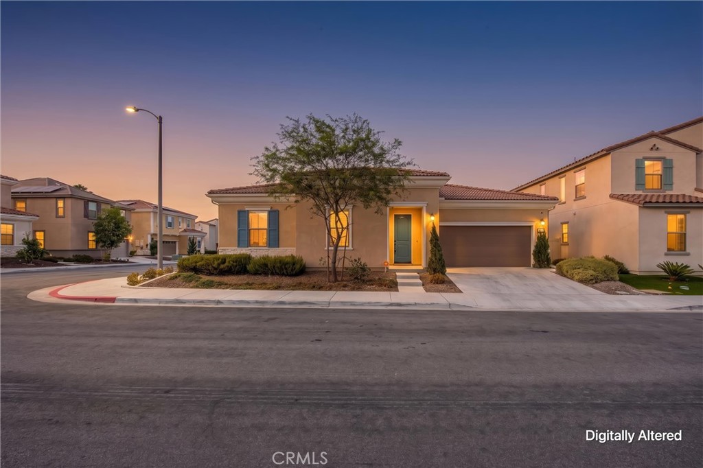 493 N Pinewood, Rialto, CA 92376