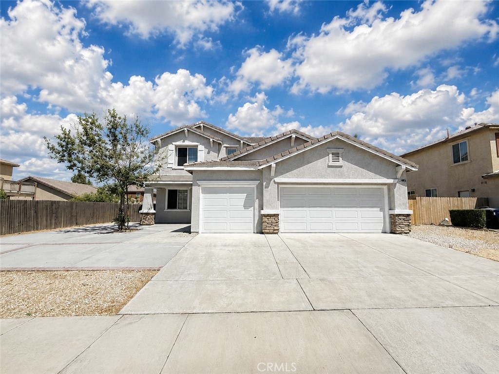 14541 Swallow Court — photo