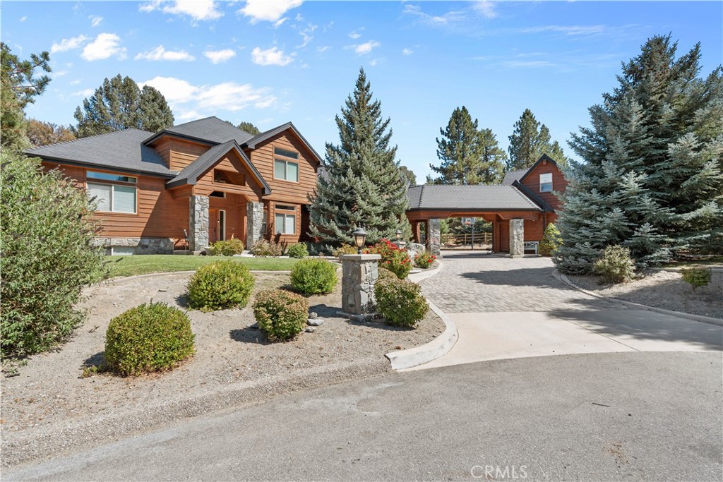 2473 Interlaken Court — photo