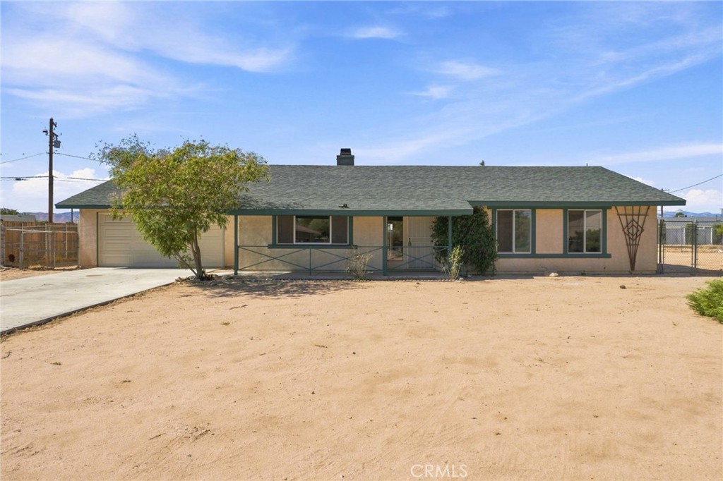 21011 Sioux Road — photo