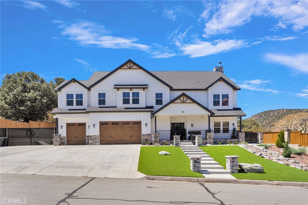 5548 Locarno — photo