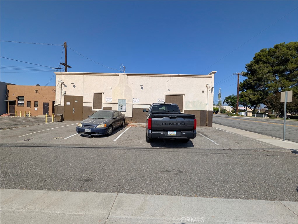101 S Riverside Avenue, Rialto, CA 92376 — photo 2