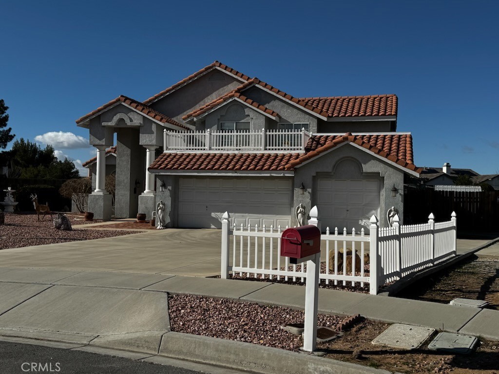 20404 Half Moon Court — photo