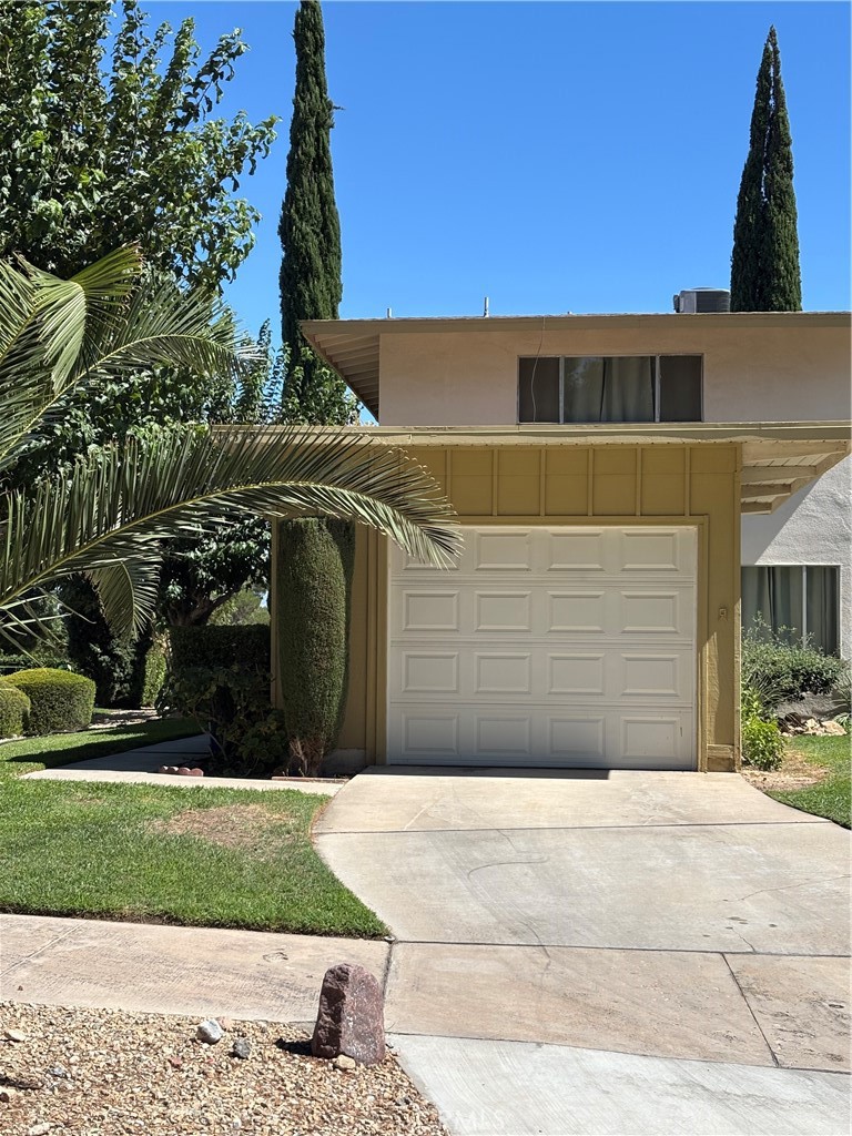 14315 Augusta Drive — photo