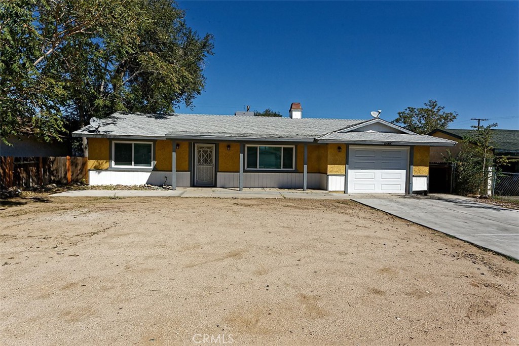16188 Live Oak — photo