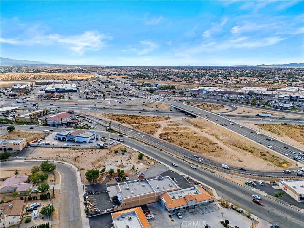 12033 Mariposa Suite B — photo