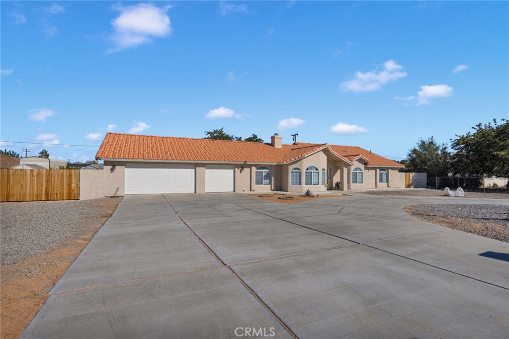 20158 Yucca Loma Road — photo