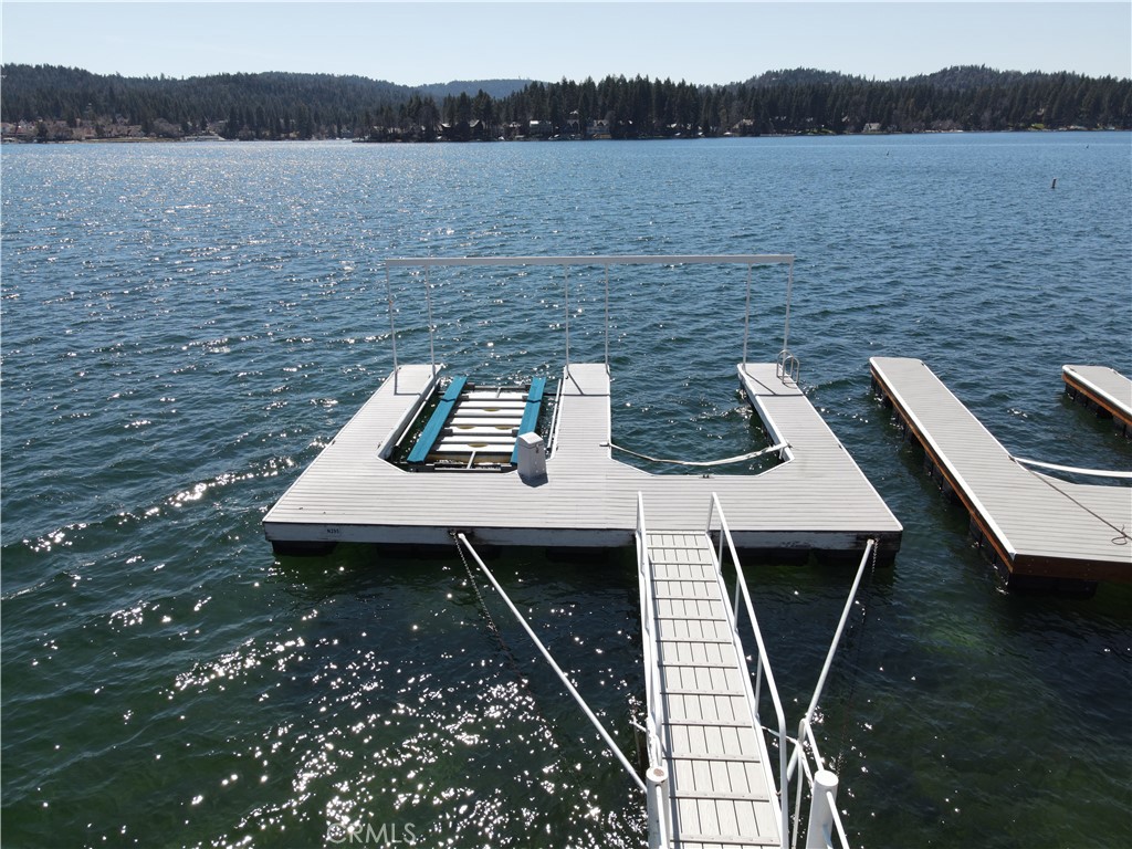 295 Dock N 295 B — photo