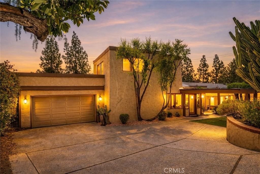 2480 Vista Drive — photo