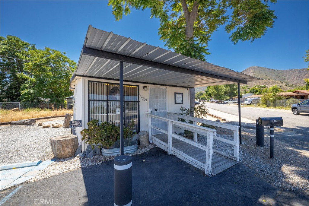 17307 Grand — photo