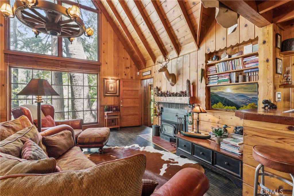 238 Maple Drive — photo