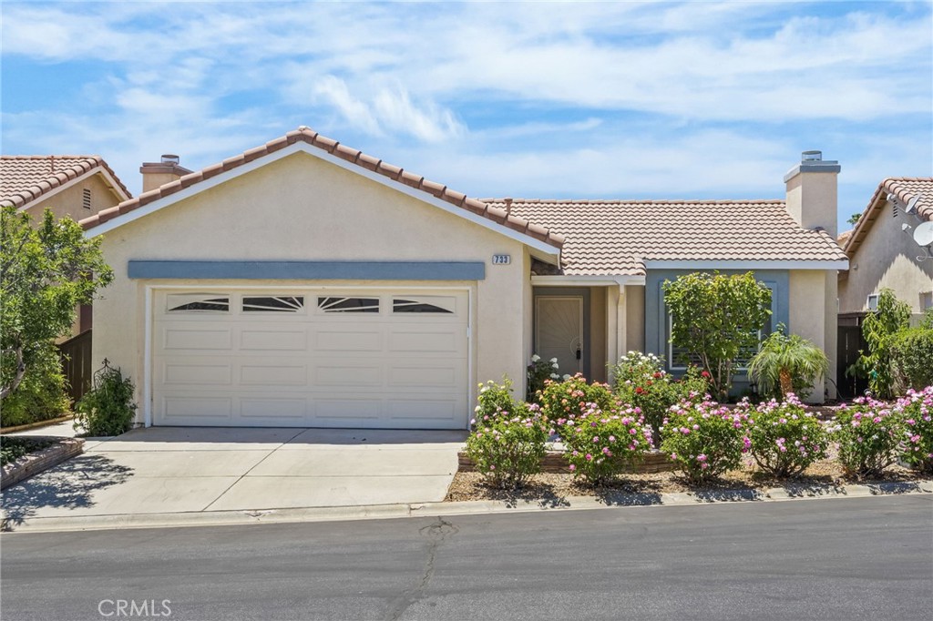 733 Daybreak Way — photo