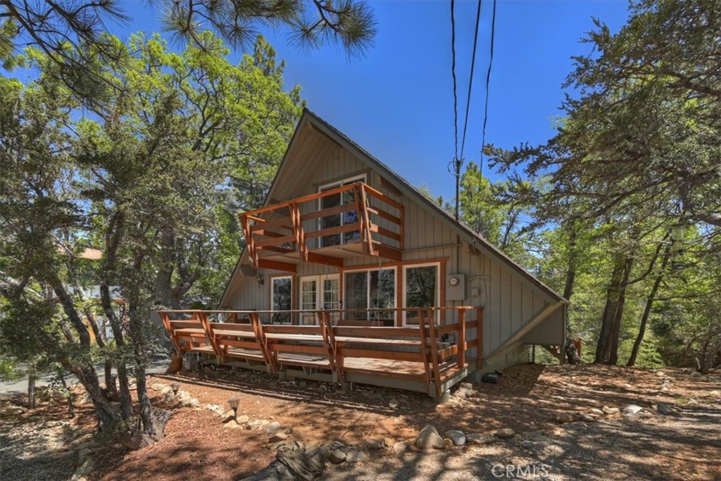 1710 Canyon Crest — photo