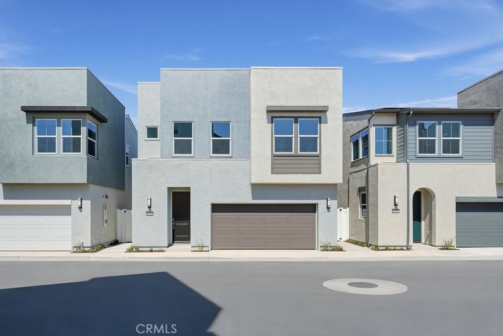 1021 E Overlook Drive — photo
