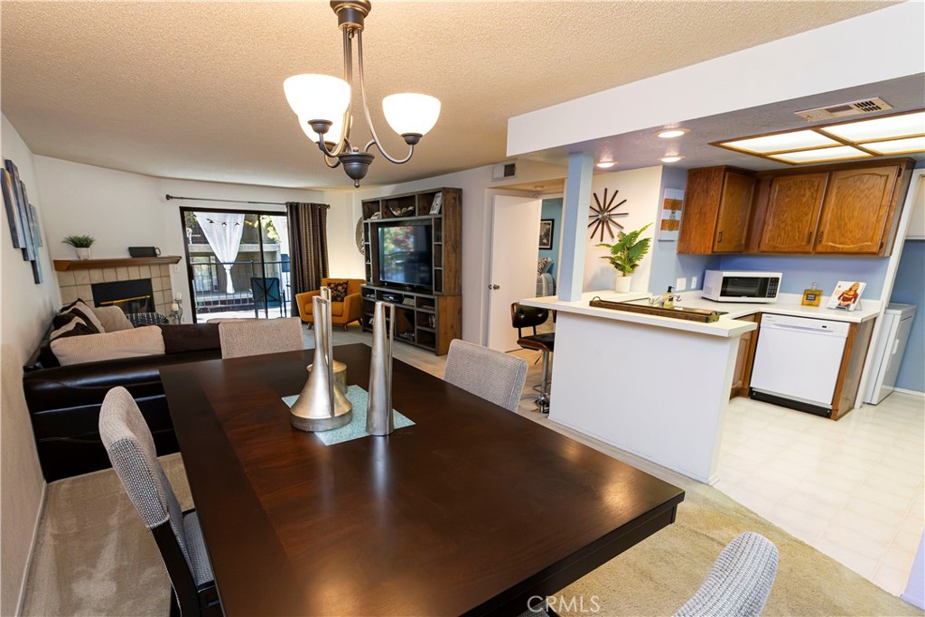 250 Fern Avenue 110 — photo