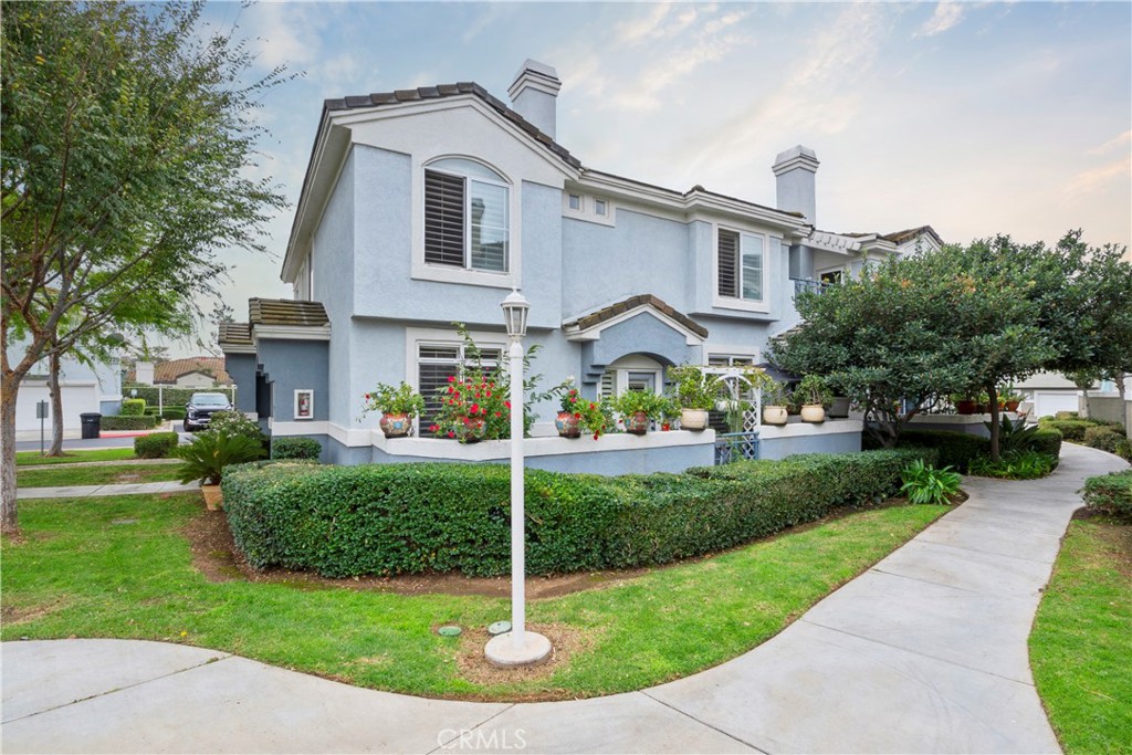 686 Azure — photo
