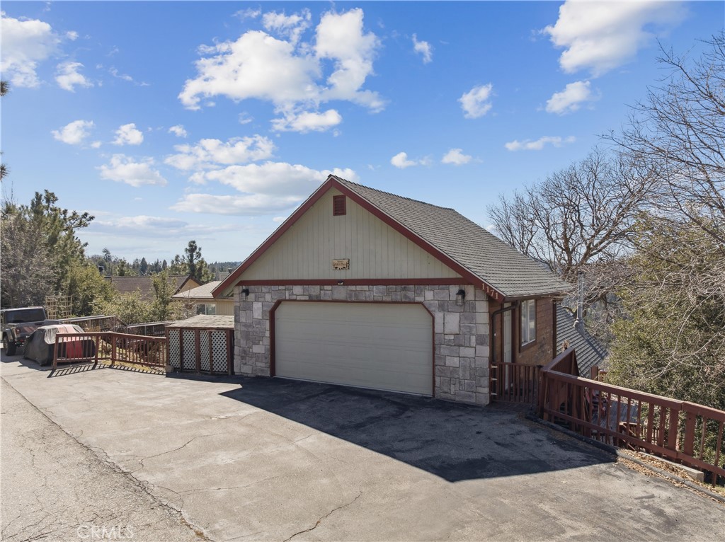 1171 N Grass Valley — photo