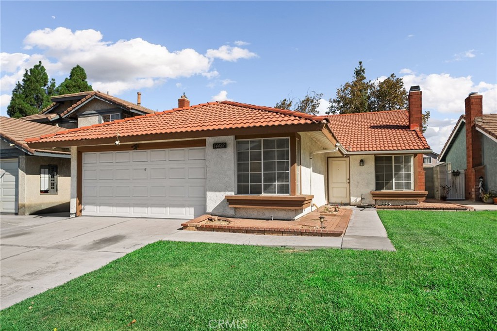 14422 Hillcrest — photo