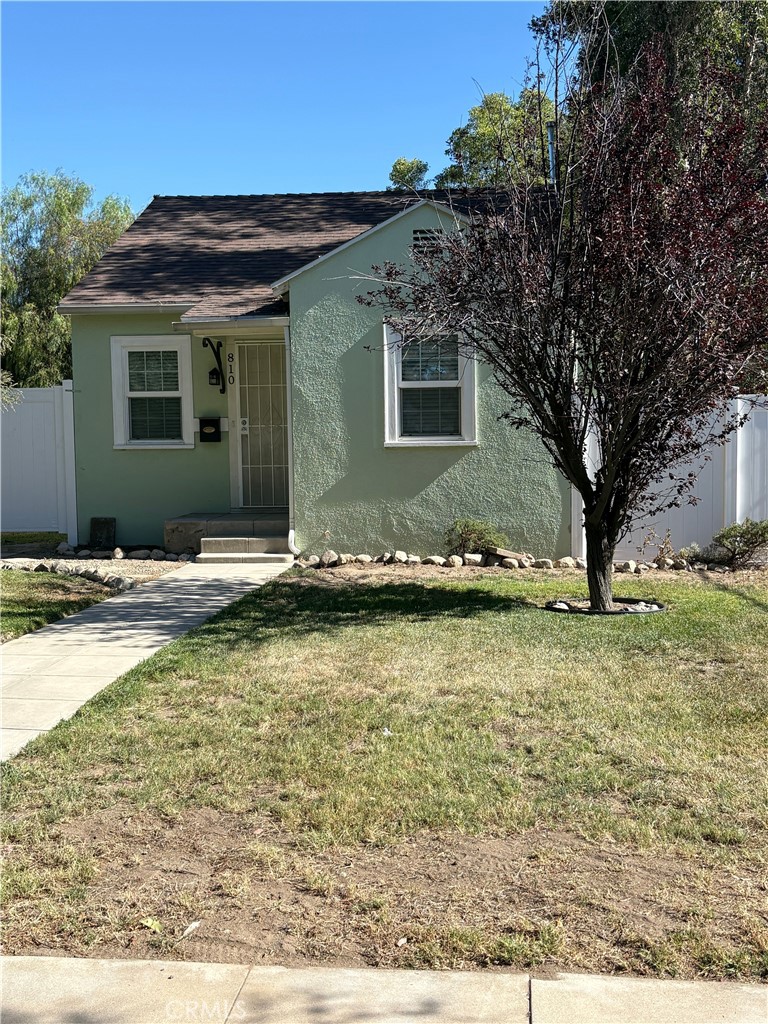 810 Campus 1 — photo
