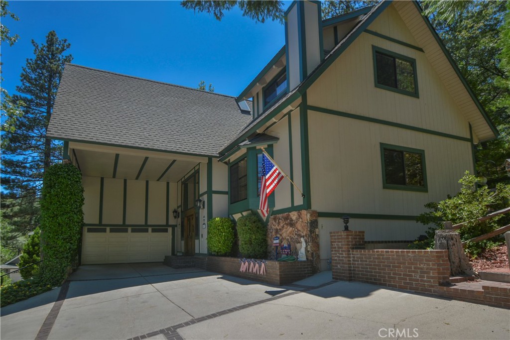 26472 Hillcrest — photo